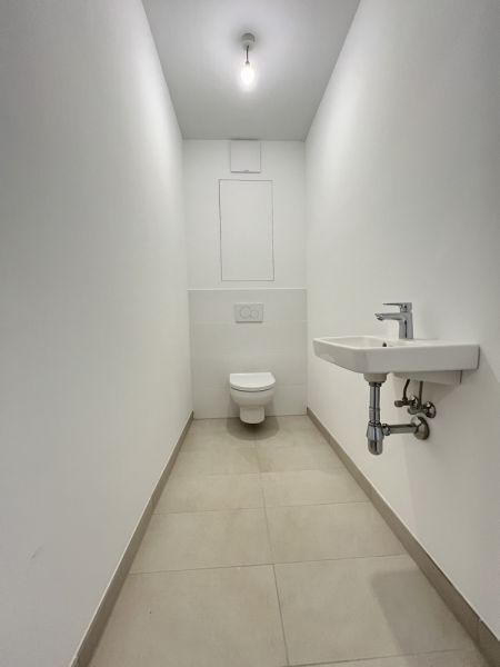 2 Zimmer mit Loggia - Erstbezug - provisionsfrei und gratis Jahreskarte Wr. Linien /  / 1100 Wien / Bild 3