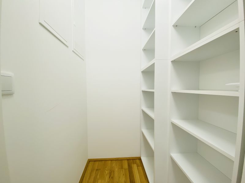 MODERNES WOHNEN - M�blierte 2-Zimmer Stadtwohnung mit Fernblick /  / 1100&nbsp;Wien / Bild 2