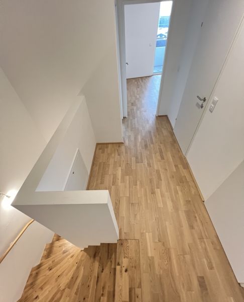 Dachgeschoss 3 Zimmer mit Dachgarten, klimatisiert - provisionsfrei + Jahreskarte Wr. Linien /  / 1100 Wien / Bild 7