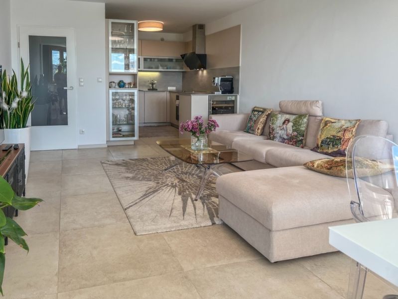 FERNBLICK! IDEALE 4-ZIMMER WOHNUNG MIT LOGGIA NHE U4! /  / 1130 Wien / Bild 1