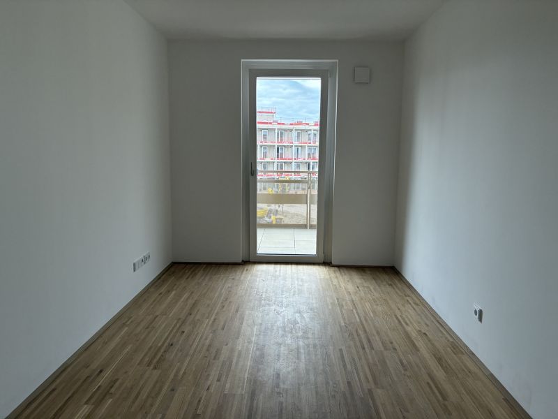 vi�no - ERSTBEZUG: 4-Zimmer-Wohnung mit WOHLF�HL-LOGGIA ab 11/2026 >3 Monate mietfrei bis Ende 2026 /  / 2331&nbsp;V�sendorf / Bild 2