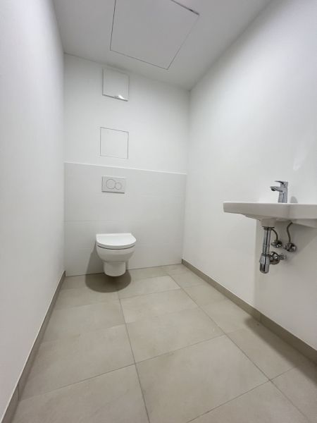 Dachgeschoss 3 Zimmer mit Dachgarten, klimatisiert - provisionsfrei + Jahreskarte Wr. Linien /  / 1100 Wien / Bild 10