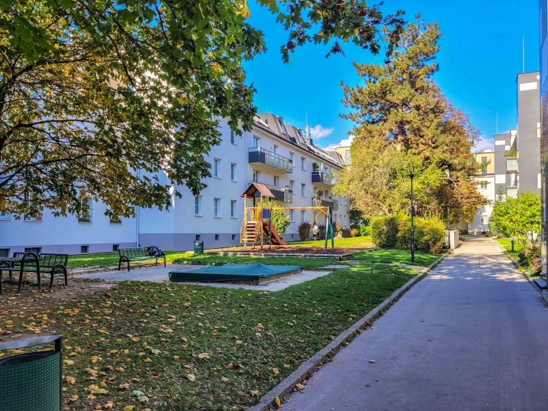 3D-Tour! GROSSARTIGE 2-ZIMMER WOHNUNG BEIM BAHNHOF H�TTELDORF! /  / 1140&nbsp;Wien / Bild 12