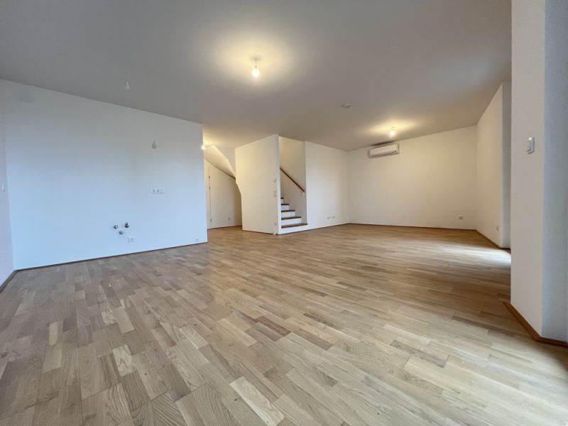 Dachgeschoss 3 Zimmer mit Dachgarten, klimatisiert - provisionsfrei + Jahreskarte Wr. Linien /  / 1100 Wien / Bild 1