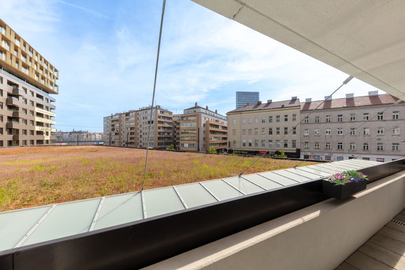 2 Zimmer mit Loggia - Erstbezug - provisionsfrei und gratis Jahreskarte Wr. Linien /  / 1100 Wien / Bild 1