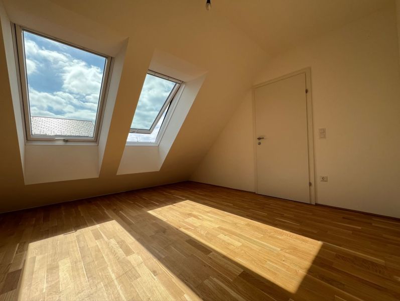 Erstbezug Neubau - klimatisierte Dachgeschoss-Maisonette Nhe Bahnhof Hernals /  / 1170 Wien / Bild 4