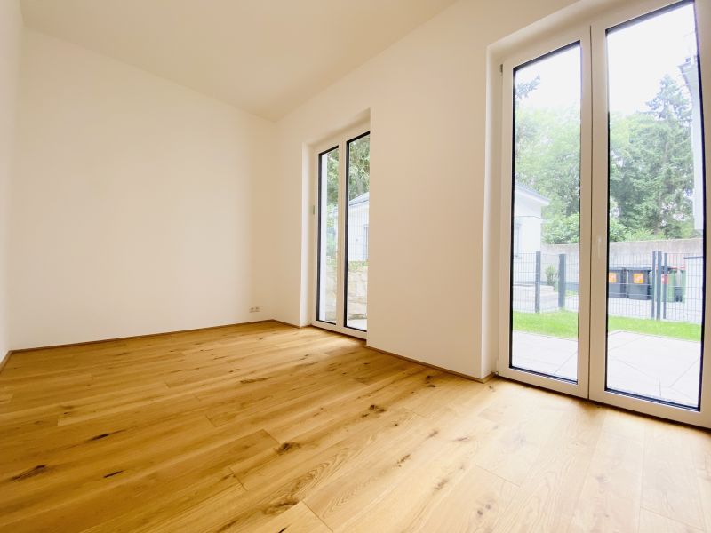 Erstbezug nach Sanierung - hofseitige Gartenwohnung mit Terrasse /  / 1120 Wien / Bild 2