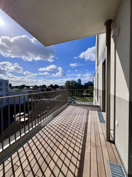 ERSTBEZUG: Traumhafte 2-Zimmer-Wohnung mit KÜCHE und BALKON im 3. Stock, 5min. bis Obere Alte Donau