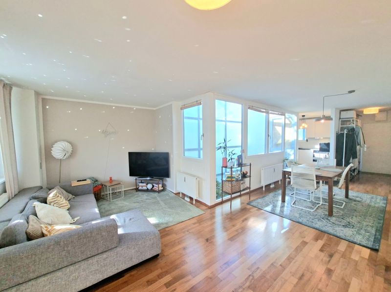 MONTE LAA! GROSSARTIGE 4-ZIMMER DG-MAISONETTE MIT TERRASSEN UND ATRIUM! 3D-tour! / / 1100 Wien / Bild 6