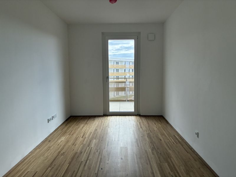 vi�no - FAMILIENTRAUM: 4 Zimmer mit 24m�-Innenhof-LOGGIA ab 11/26 >3 Monate mietfrei bis Ende 2026 /  / 2331&nbsp;V�sendorf / Bild 2
