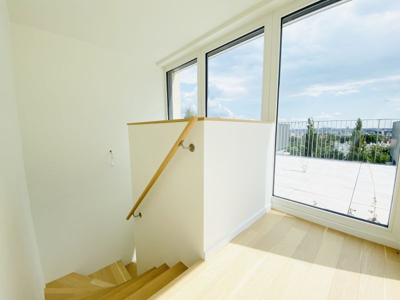 EXKLUSIVE DACHGESCHOSSWOHNUNG MIT BLICK �BER WIEN - Wohnen in bester Wohnlage /  / 1190&nbsp;Wien / Bild 2