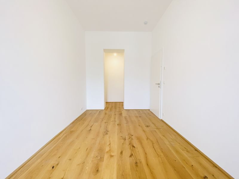 Exklusiver Erstbezug nach Sanierung - 3-Zimmerwohnung mit Freiflche in den ruhigen Innenhof /  / 1120 Wien / Bild 7