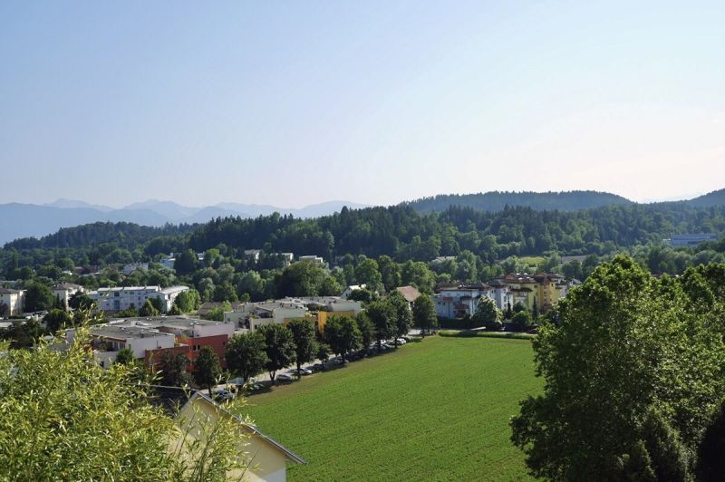 Garden Penthouse AURORA - Exklusive Garten-Penthouseresidenz mit Pool und Spektakul�rer Bergkulisse /  / 9020&nbsp;Klagenfurt / Bild 7