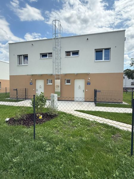 4-Zimmer-Wohnung mit Terrasse und Garten, Top 17C /  / 2700 Wiener Neustadt / Bild 1