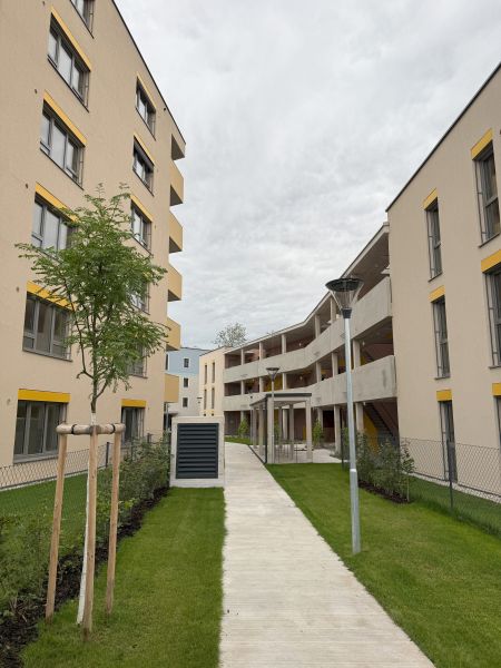 ERSTBEZUG 4-Zimmer-Wohnung mit Terrasse und Garten, Top 1