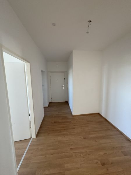 2-Zimmer-Wohnung mit Loggia, Top 8 / / 2700 Wiener Neustadt / Bild 0