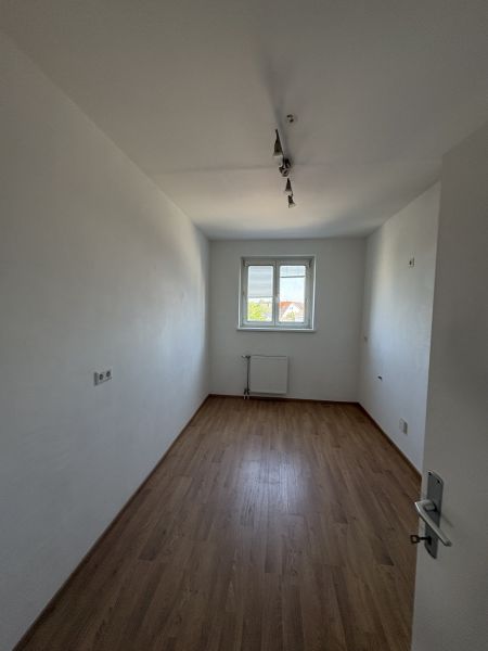 2-Zimmer-Wohnung mit Loggia, Top 8 / / 2700 Wiener Neustadt / Bild 6