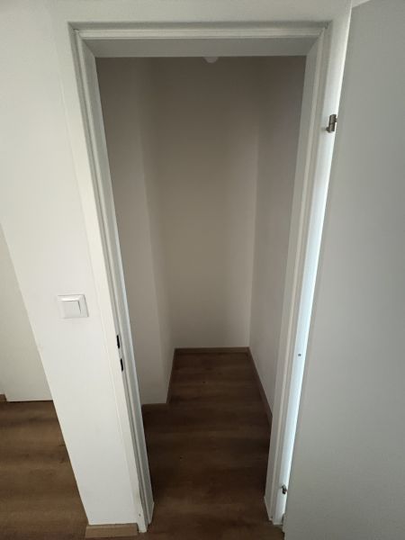 2-Zimmer-Wohnung mit Loggia, Top 14 / / 2700 Wiener Neustadt / Bild 3