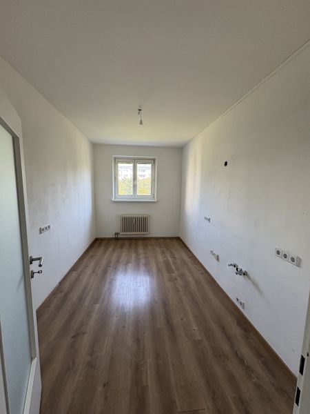2-Zimmer-Wohnung mit Loggia, Top 6 / / 2700 Wiener Neustadt / Bild 0