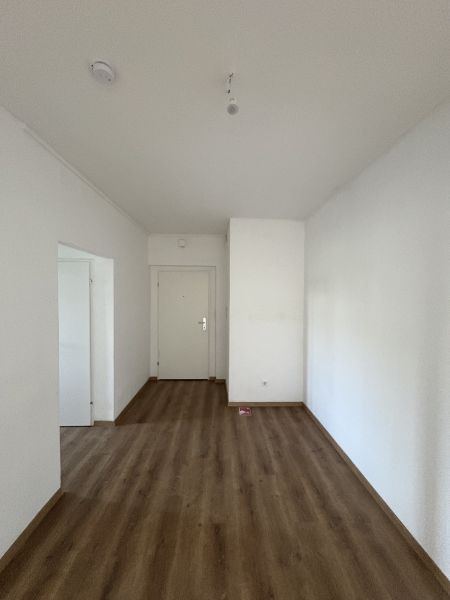 2-Zimmer-Wohnung mit Loggia, Top 6 / / 2700 Wiener Neustadt / Bild 8