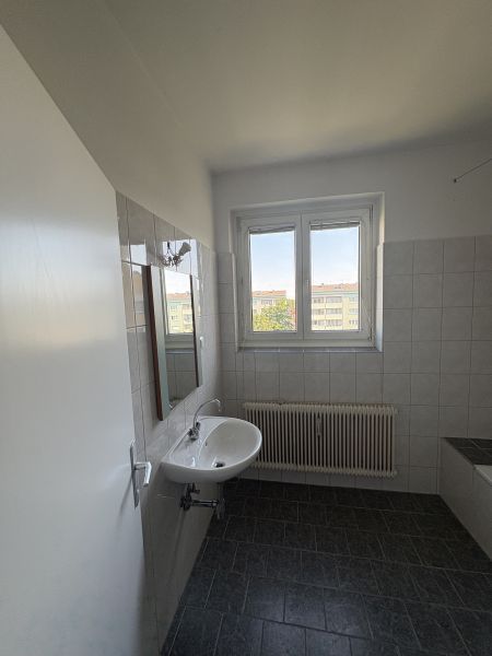 3-Zimmer-Wohnung mit Loggia, Top 17 /  / 2700&nbsp;Wiener Neustadt / Bild 2