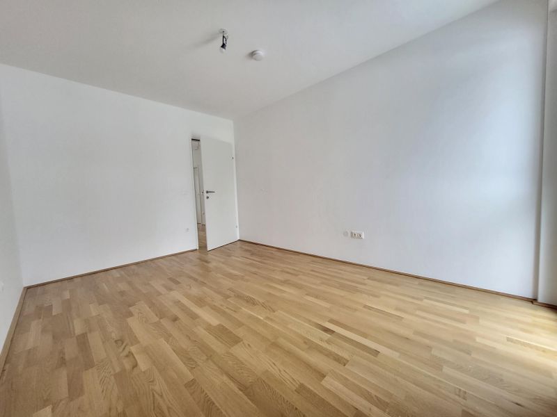 ERSTBEZUG 4-Zimmer-Wohnung mit Terrasse und Garten, Top 1 / / 2700 Wiener Neustadt / Bild 13