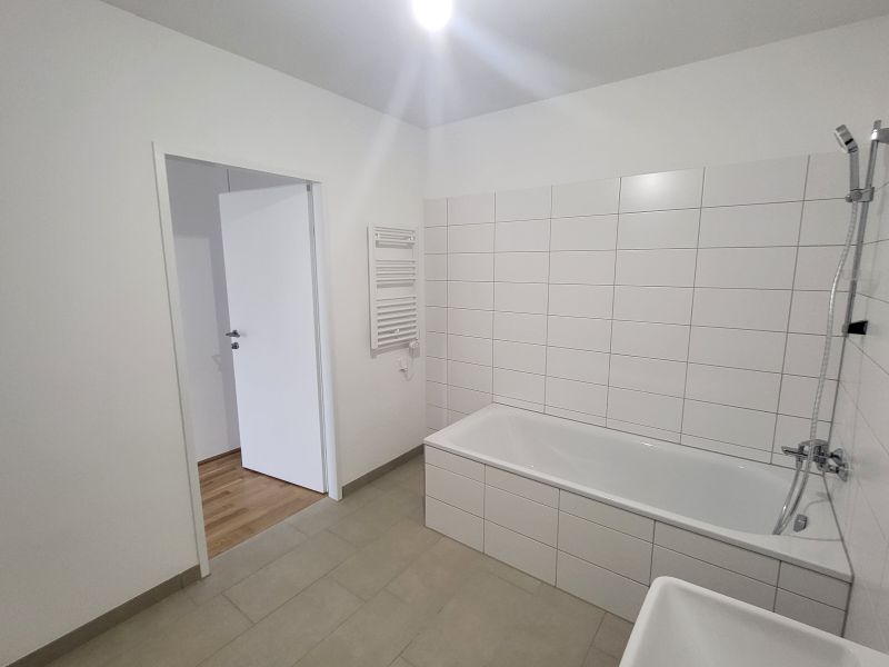 ERSTBEZUG! 4-Zimmer-Wohnung mit Balkon, Top 7 /  / 2700 Wiener Neustadt / Bild 6