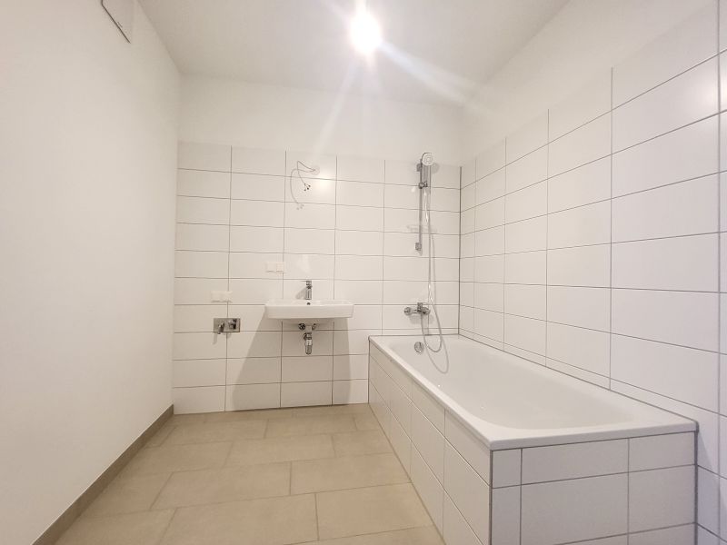 ERSTBEZUG 3-Zimmer-Wohnung mit Balkon, Top 11 /  / 2700 Wiener Neustadt / Bild 3