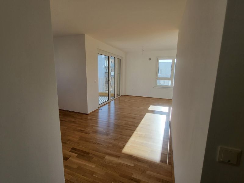 ERSTBEZUG! 2-Zimmer-Wohnung mit Balkon, Top 12 / / 2700 Wiener Neustadt / Bild 8