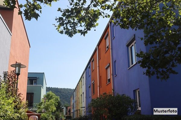 Ihr Reihenendhaus zum Wohlfühlen - Terrasse, Garten & Parkplatz