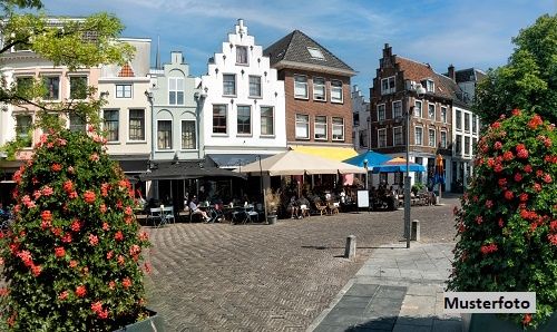 Attraktives Wohn- und Geschäftshaus mit Pension, 3 Wohnungen und Kellerstöckl