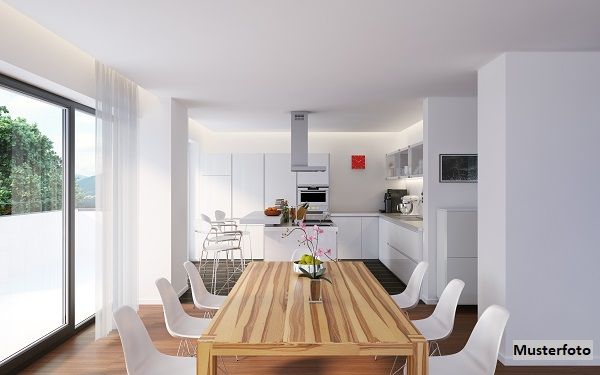 Einfamilien-Doppelhaush�lfte mit Stellplatz und Garten /  / 4030&nbsp;Linz / Bild 0