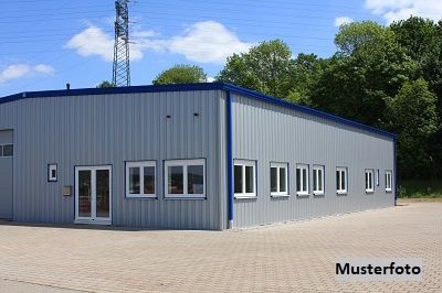 Modernes Büro- und Verwaltungsgebäude mit großzügiger Logistik- und Lagerhalle / / 2325 Himberg / Bild 0