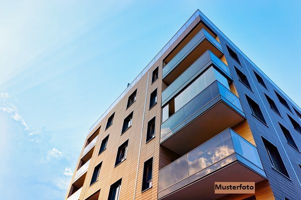 Sanierte Wohnung im 14. OG mit Lift und Loggia