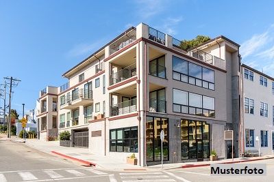 + Wohn- und Geschäftshaus im Nordwesten Wiens am Rande des Wienerwaldes + / / 1180 Wien / Bild 0