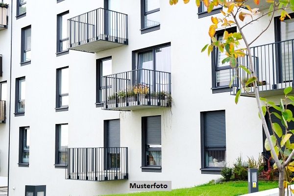 Weitgehend amortisiertes Mehrfamilienhaus mit Entwicklungspotenzial