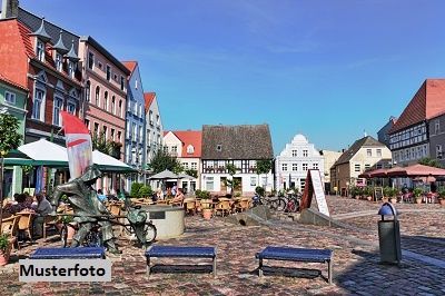 Café mit 4 Gästezimmern und Ferienwohnung (Bj. 2021) inkl. Terrasse, Garten und 4 Stellplätzen