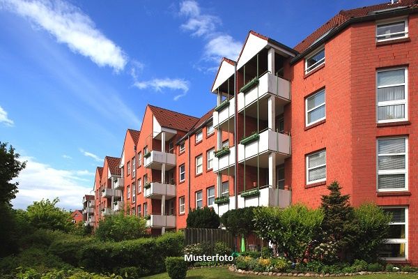 +++ Mehrfamilienhaus mit Stellplätzen +++