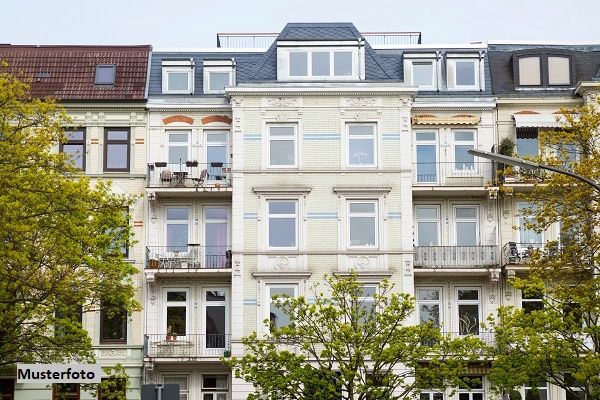 Weitgehend amortisiertes Mehrfamilienhaus mit Entwicklungspotenzial