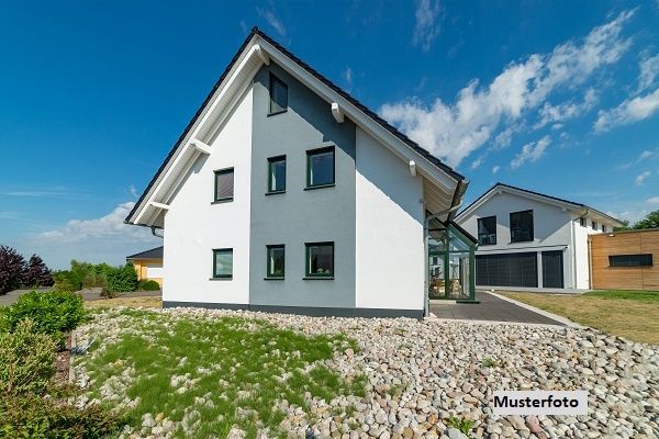 +++ Gro�z�giges Einfamilienhaus mit Garten in Wien +++