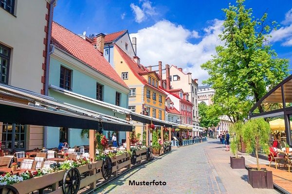 Gasthaus mit Gastgarten