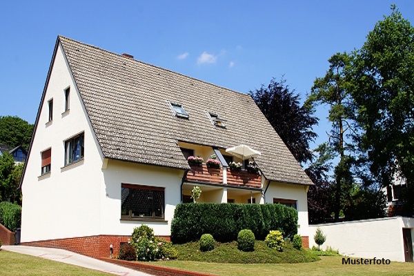 Einfamilienhaus mit Wintergarten und Doppelgarage + gehobene Ausstattung +