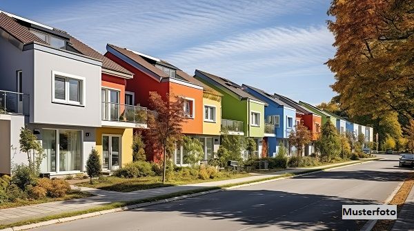 +++ Reihenhausanlage mit Stellplätzen +++ /  / 2500 Siegenfeld / Bild 0