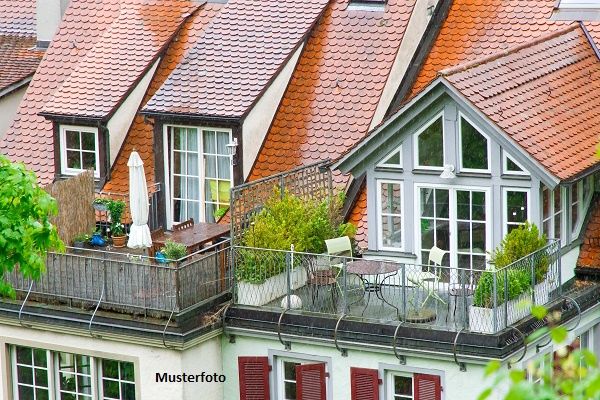 2-Zimmer-Dachgeschoßwohnung mit Balkon