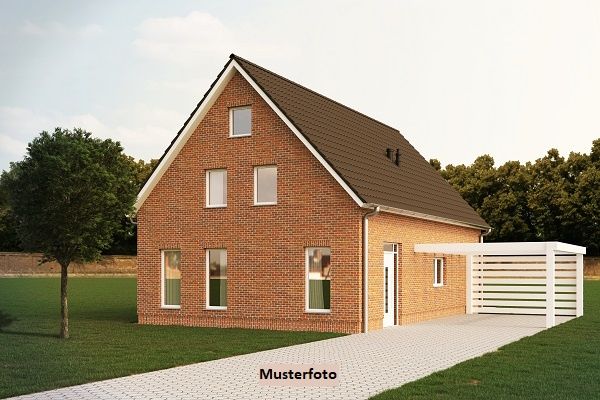 Einfamilienhaus mit Garage