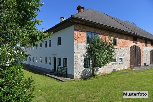 Luxuri�ses Wohnhaus/Chalet + im Bau befindlich + provisionsfrei +