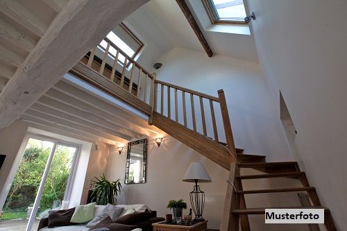 Einfamilienhaus mit Garage