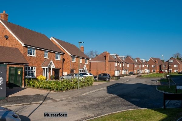 +++ Einfamilien-Reihenmittelhaus mit Garten und Tiefgaragenpl�tzen +++