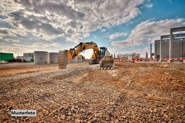 Unbebautes Grundst�ck ? Widmung Gewerbe