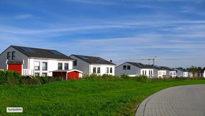 +++ Gepflegte Doppelhaushälfte mit Terrasse, Keller und 2 Stellplätzen +++